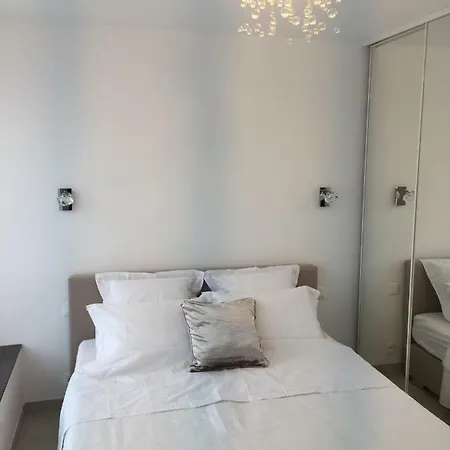Eden Beach Apartment Antibes